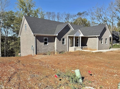 689 Chris St, Bowling Green, KY 42103 - photo 2