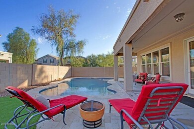 PoolSide_2271