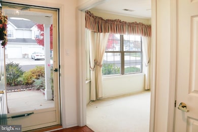 114 Progress Dr, Doylestown, PA 18901 - photo 4