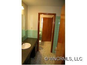 374 Old County Home Rd, Asheville, NC 28806 - photo 7