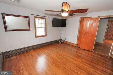 19 Edgehill Dr, Boyertown, PA 19512 - photo 4