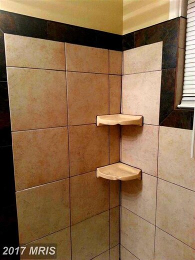 2421 Kent Village Place, Hyattsville, MD 20785 - photo 4