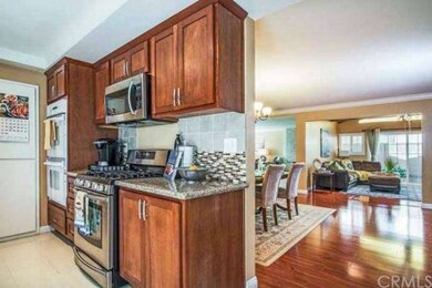 Double Ovens and built-in Microwave