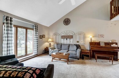 10911 Towpath Ct, New Haven, IN 46774 - photo 3