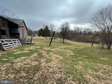 3702 S Mountain Rd, Knoxville, MD 21758 - photo 7