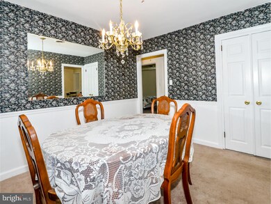 5217 Arrowhead Ln, Drexel Hill, PA 19026 - photo 7