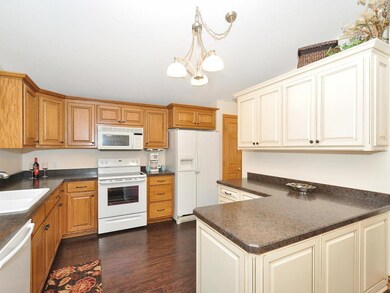 Breakfast bar area in kitchen!