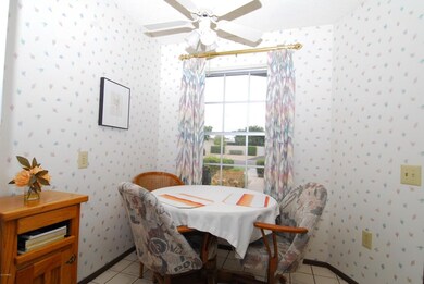 17450 N Boswell Blvd, Sun City, AZ 85373 - photo 7