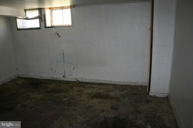 4003 Elmora Ave, Baltimore, MD 21213 - photo 6