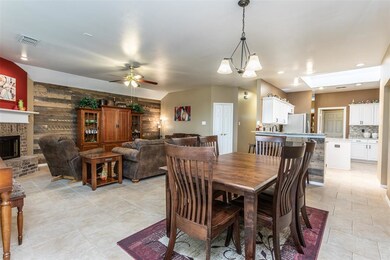 3400 Columbus St, Gainesville, TX 76240 - photo 7