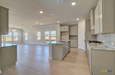 2118 Shepard St, Seguin, TX 78155 - photo 6