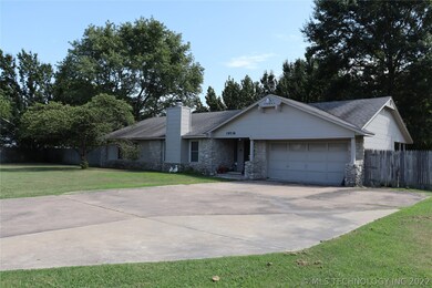 19536 E 41st St S, Broken Arrow, OK 74014 - photo 2