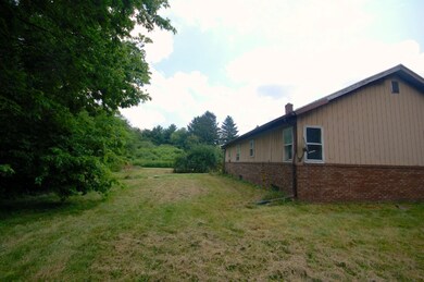 10166 Range Line Road_03