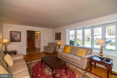 17528 Queen Elizabeth Dr, Olney, MD 20832 - photo 6