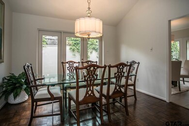 827 827 Ashford Ct, Tyler, TX 75703 - photo 6