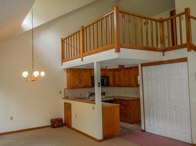 104 Duck Hollow Cir, Stroudsburg, PA 18360 - photo 7