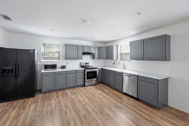 1130 W Day St, Denison, TX 75020 - photo 6