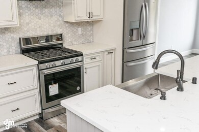 Kitchen_ELK04837-SMALL