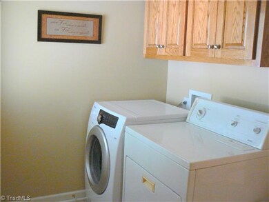 2940 Hickory Dr, Asheboro, NC 27205 - photo 7