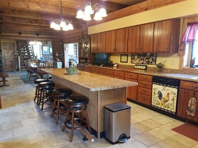 W1449 Alpine Rd, Brooklyn, WI 53521 - photo 3