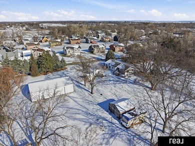 5057 Kansas Ave, Omaha, NE 68104 - photo 5