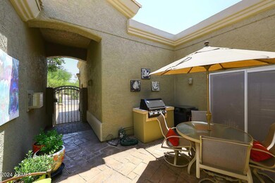 Courtyard2