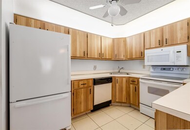 108 Lake Pine Cir unit A-1, Greenacres, FL 33463 - photo 5