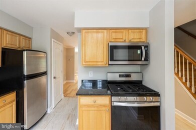 14127 Yorkshire Woods Dr, Silver Spring, MD 20906 - photo 5