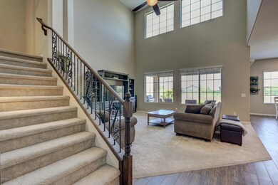 1934 E Crescent Way-18