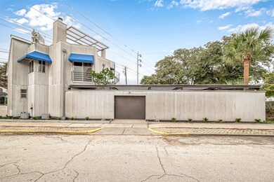 2029 Dunlavy St, Houston, TX 77006 - photo 2