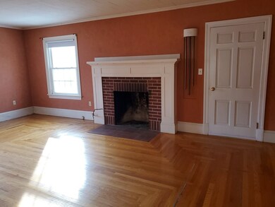 56 Mulberry St, Claremont, NH 03743 - photo 3