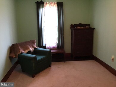 1299 Windsor Castle Rd, Hamburg, PA 19526 - photo 2