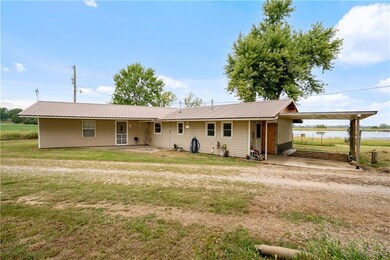 1698 9000 Rd, Oswego, KS 67356 - photo 7