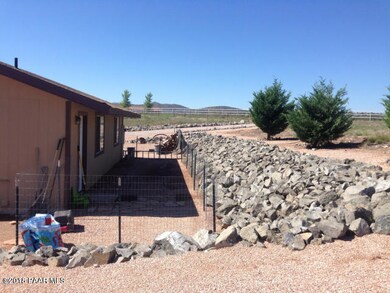 21577 N Aalco Ln, Paulden, AZ 86334 - photo 2