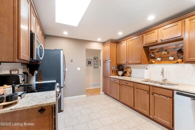 2210 Steeplechase Dr-22