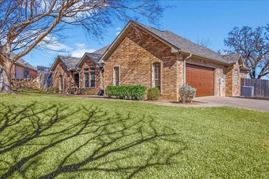 102 Woodrun Ct, Weatherford, TX 76087 - photo 2