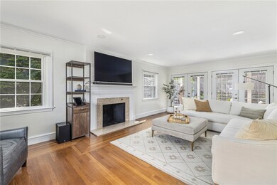 21 Dryden Ave, Pawtucket, RI 02860 - photo 5