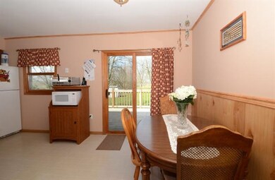 198 S Rutland Ave, Brooklyn, WI 53521 - photo 5