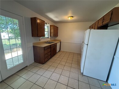 205 Jason Dr unit B, Copperas Cove, TX 76522 - photo 7