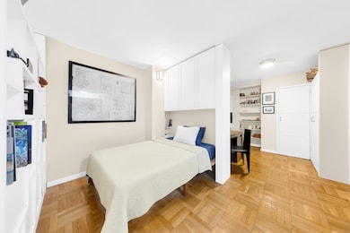 345 E 52nd St unit 4A, New York, NY 10022 - photo 4