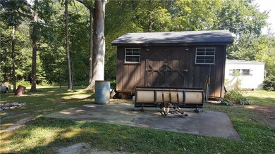 1989 Spero Rd, Asheboro, NC 27205 - photo 4