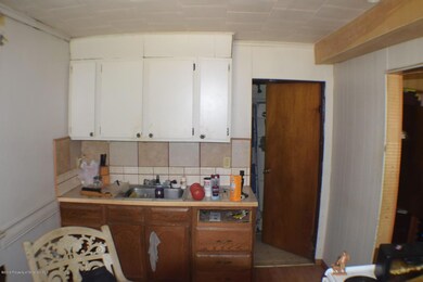 83 E Chestnut St, Wilkes Barre, PA 18705 - photo 5