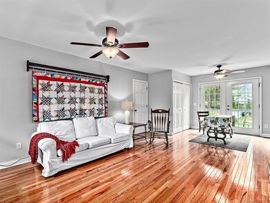 11 Forest Lake Dr, Asheville, NC 28803 - photo 4