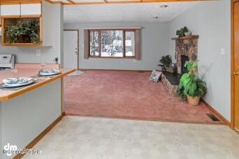 Dinning/ breakfast bar