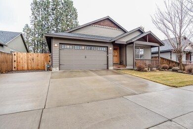 20371 Lois Way, Bend, OR 97702 - photo 2