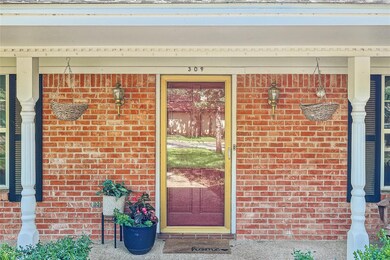 309 Ridgecrest Cir, Denton, TX 76205 - photo 2