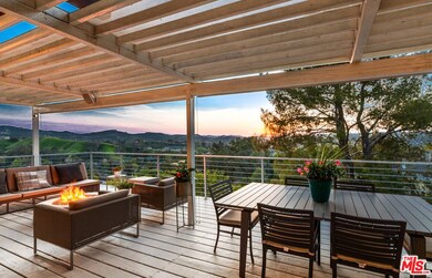 5035 Cerrillos Dr, Woodland Hills, CA 91364 - photo 2