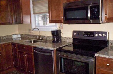 12 Magnolia Rd, Holbrook, MA 02343 - photo 3