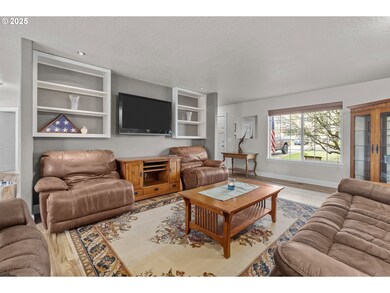 201 NW Howard Ln, Dallas, OR 97338 - photo 7