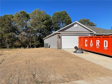 318 Saydi St, Elkins, AR 72727 - photo 3